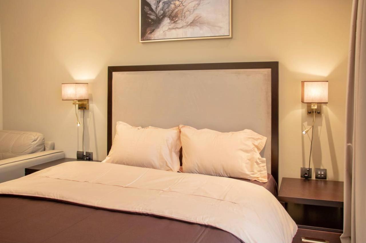 Aws Homes - Luxurious High Floor Studio With Breathtaking View Dubai Esterno foto