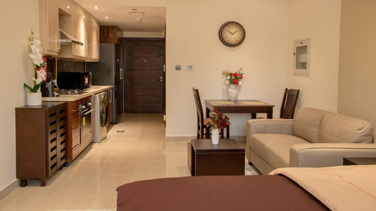 Aws Homes - Luxurious High Floor Studio With Breathtaking View Dubai Esterno foto