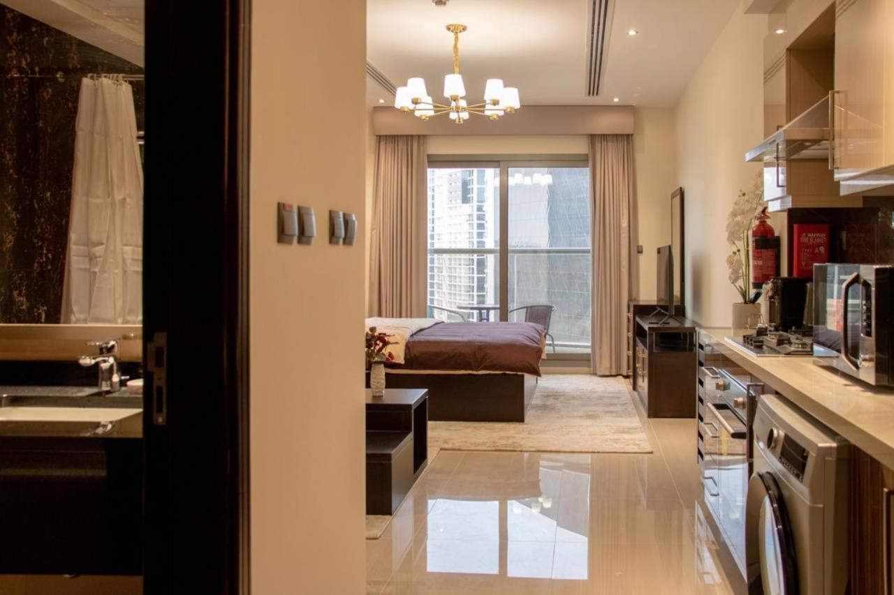 Aws Homes - Luxurious High Floor Studio With Breathtaking View Dubai Esterno foto